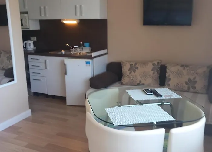 Lara Apartmán